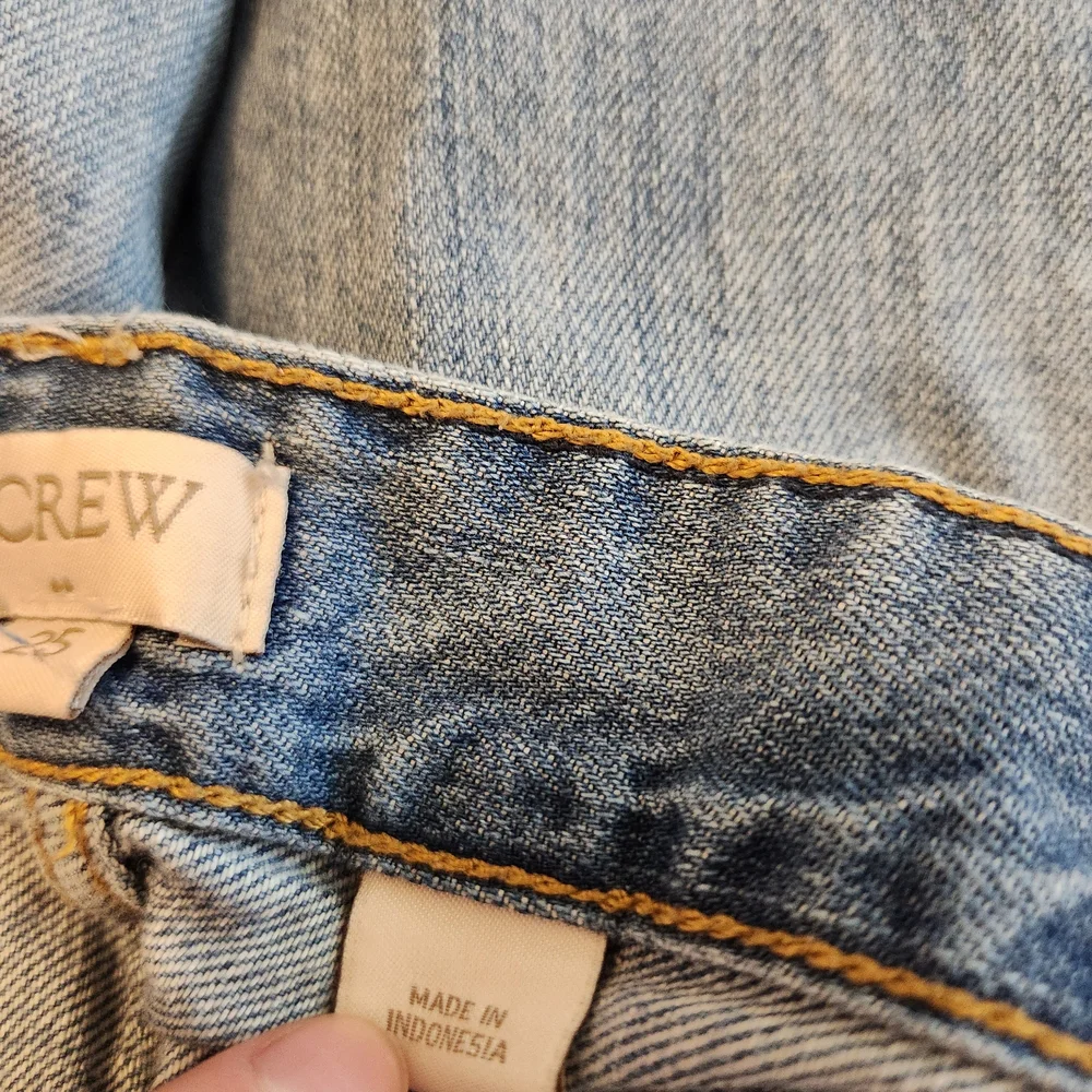 J.Crew distressed girlfriend or ankle straight leg jeans A1013 size 25